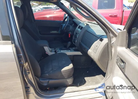 2009 Ford Escape Xlt z USA, uszkodzony, nr VIN 1FMCU93799KA86713